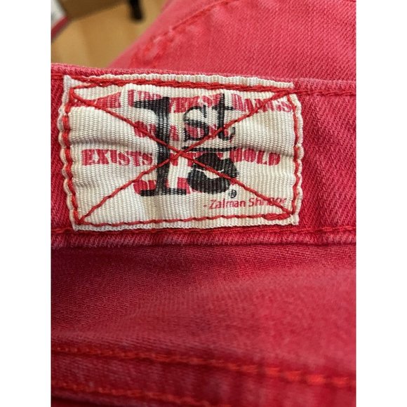 1st Kiss Red Distressed Denim Short Shorts Size 11 Juniors EUC - Picture 7 of 10